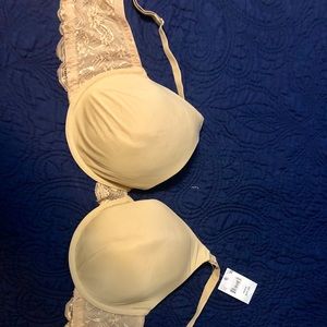 NWT motherhood Maternity Bra 40 DD